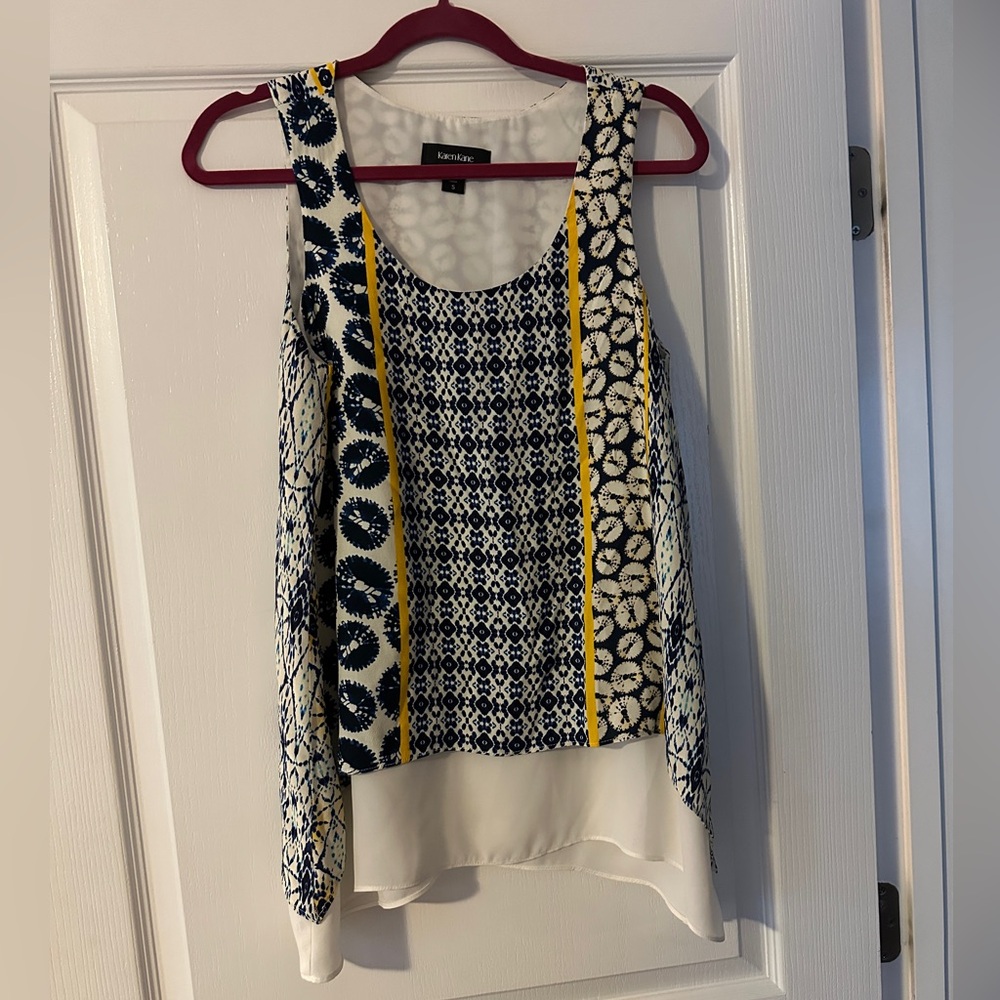 Karen Kane Women's Sleeveless Top - Navy, Yellow, Cream colored.  Size Small.